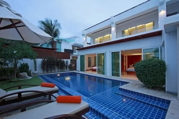 Grand Villa, Kişiye Özel Havuzlu, Denize Sıfır