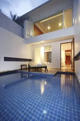 Tek Büyük Yataklı Oda, Kişiye Özel Havuzlu (Free Daily Minibar)