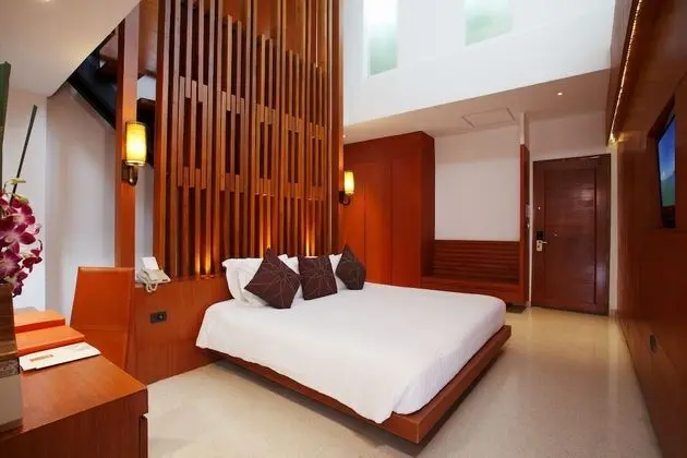 Tek Büyük Yataklı Oda, Kişiye Özel Havuzlu (Free Daily Minibar)