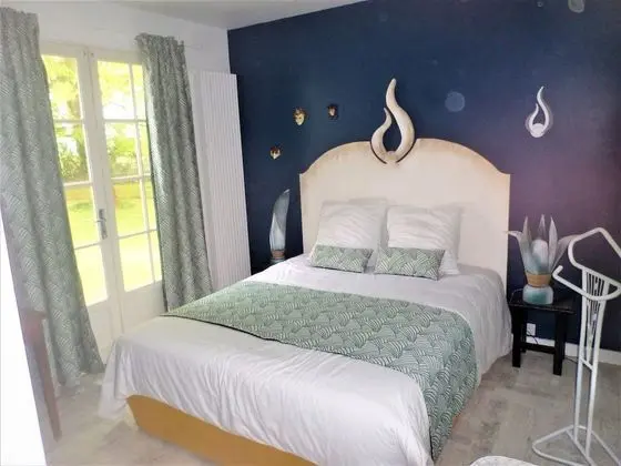 Comfort Tek Büyük Yataklı Oda, Özel Banyo, Park Manzaralı (Arlequin)