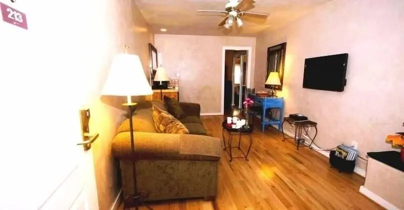 Süit, Birden Çok Yatak, Sigara İçilmez (Two-Room)