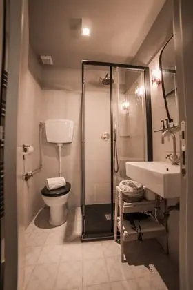 Tek Büyük Yataklı Oda, Bahçe Manzaralı