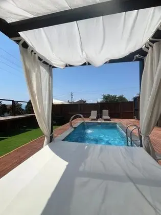 Bungalow, Isıtmalı Özel Havuzlu
