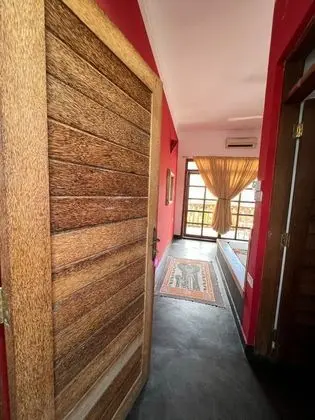 Premium Tek Büyük Yataklı Oda, Kısmi Deniz Manzarası