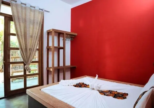 Premium Tek Büyük Yataklı Oda, Kısmi Deniz Manzarası
