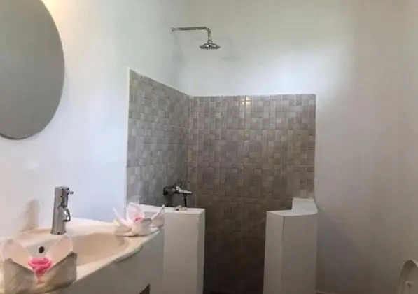 Premium Tek Büyük Yataklı Oda, Kısmi Deniz Manzarası