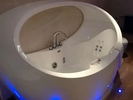 Superior Tek Büyük Yataklı Oda, Banyolu/Duşlu (Wilson)