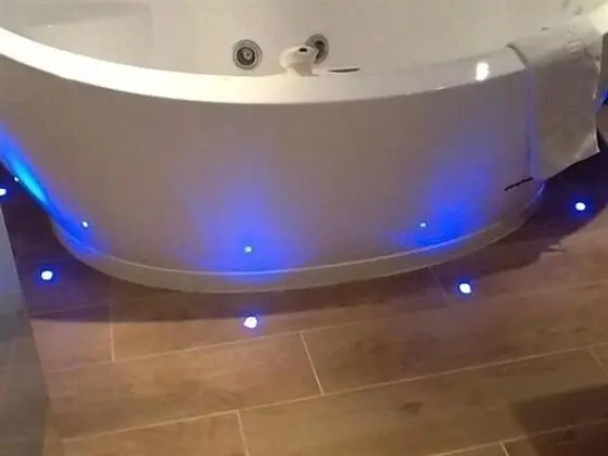 Superior Tek Büyük Yataklı Oda, Banyolu/Duşlu (Wilson)