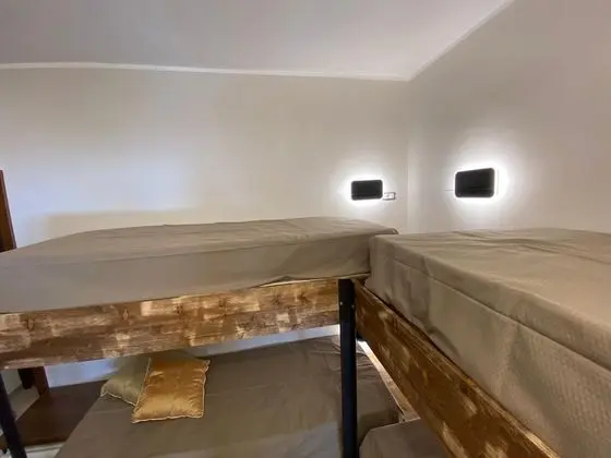 City Dört Kişilik Oda, Özel Banyo (City)