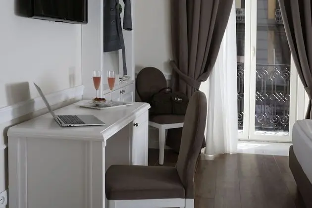 Standard Tek Büyük Yataklı Oda, Şehir Manzaralı