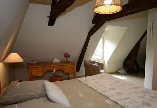 Comfort Tek Büyük Yataklı Oda, Özel Banyo, Bahçe Manzaralı (Parenthèse champêtre)