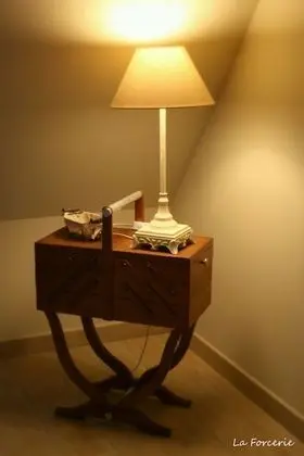 Comfort Tek Büyük Yataklı Oda, Özel Banyo, Bahçe Manzaralı (Parenthèse champêtre)