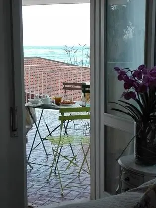 Basic Üç Kişilik Oda, Karma Ranzalı Oda, Deniz Manzaralı