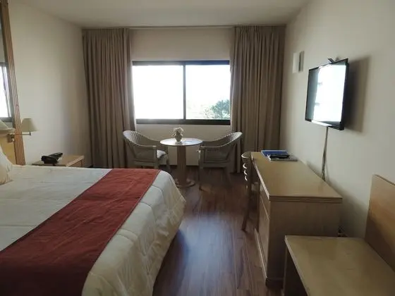 Üç Kişilik Oda