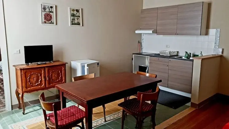 Family Apart Daire, Dağ Manzaralı