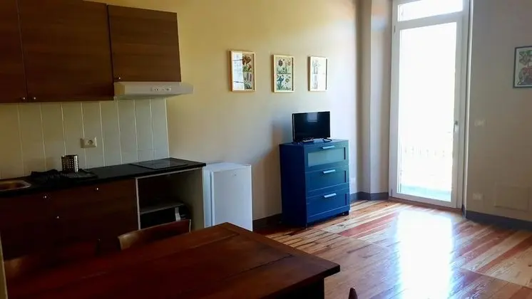 Family Apart Daire, Dağ Manzaralı