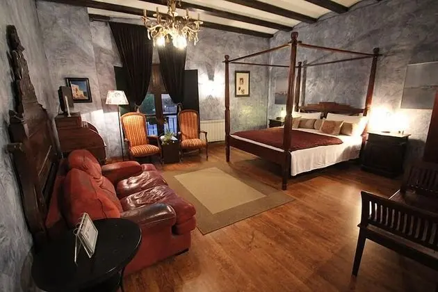 Tek Büyük Yataklı Oda