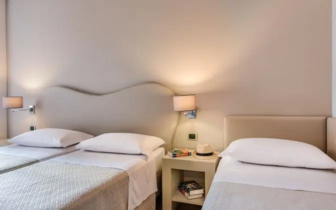 Standard Üç Kişilik Oda, Zemin Kat