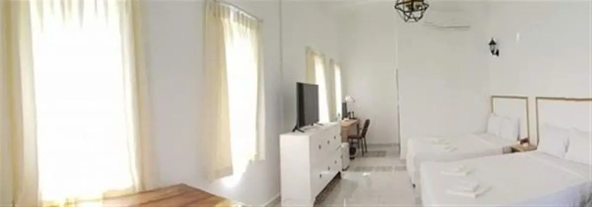 Deluxe Twin Beds