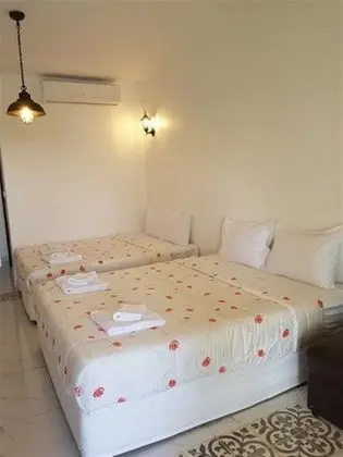Deluxe Twin Beds