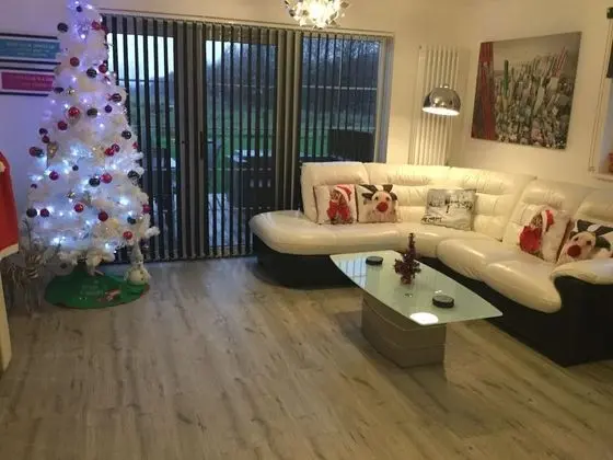 Deluxe Dağ Evi, 4 Yatak Odası, Sigara İçilmez, Sıcak Su Havuzu (The Party Lodge)