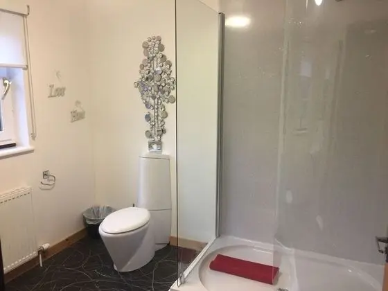 Deluxe Dağ Evi, 4 Yatak Odası, Sigara İçilmez, Sıcak Su Havuzu (The Party Lodge)