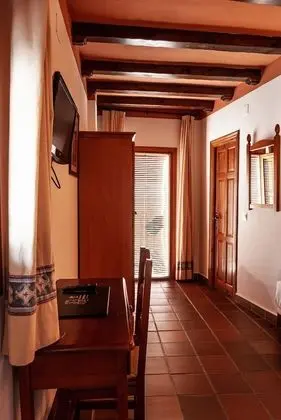 İki Ayrı Yataklı Oda, Dağ Manzaralı