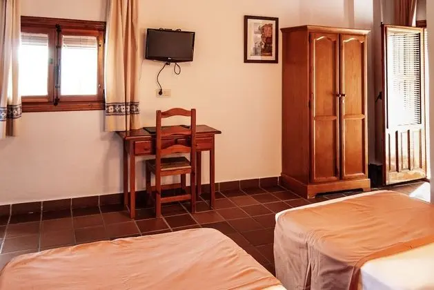 Tek Büyük Yataklı Oda, Dağ Manzaralı