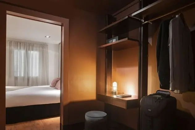 Luxury Tek Büyük Yataklı Oda