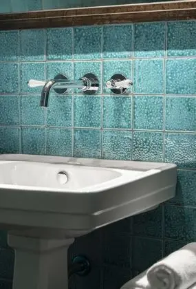 Luxury Tek Büyük Yataklı Oda