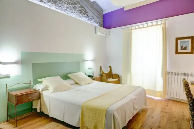 1 Çift Kişilik Veya 2 Tek Kişilik Yatak Economy