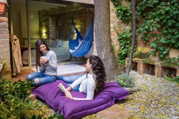1 Çift Kişilik Veya 2 Tek Kişilik Yatak Garden View