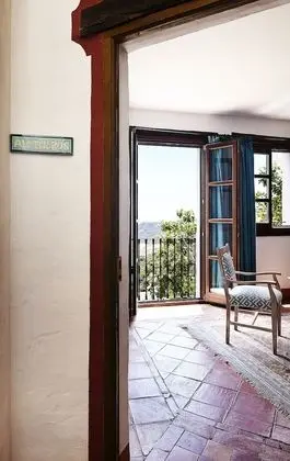 Tek Büyük Yataklı Oda (Almendros)