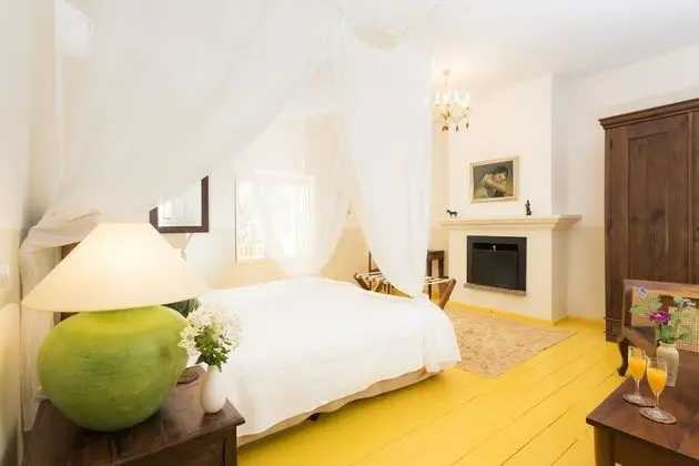 Tek Büyük Yataklı Oda