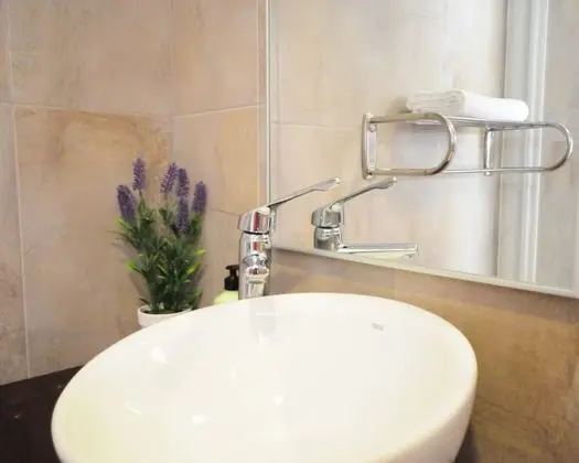 Tek Büyük Yataklı Oda, Sigara İçilmez