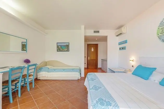 Tek Büyük veya İki Ayrı Yataklı Oda, Balkon