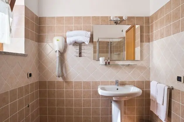Üç Kişilik Oda, Balkon