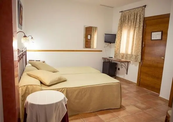 Tek Büyük Yataklı Oda