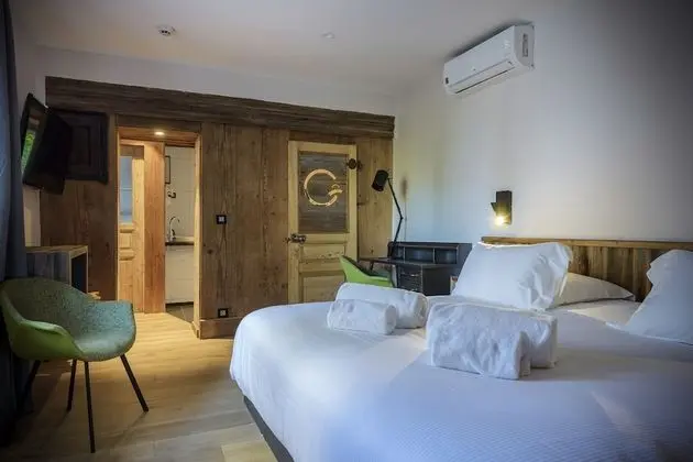 Deluxe Tek Büyük veya İki Ayrı Yataklı Oda, Avlu Manzaralı