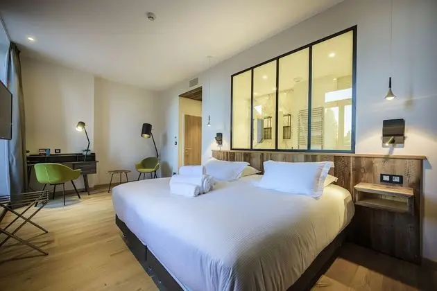 Tek Büyük veya İki Ayrı Yataklı Oda, Bahçe Manzaralı (Authentique)