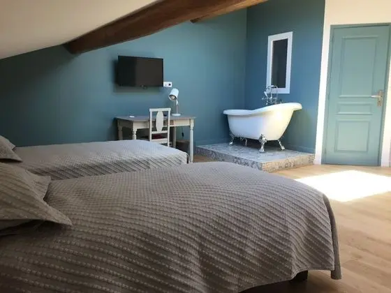 Üç Kişilik Oda, Özel Banyo