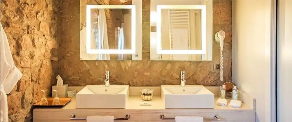 Standard Tek Büyük veya İki Ayrı Yataklı Oda