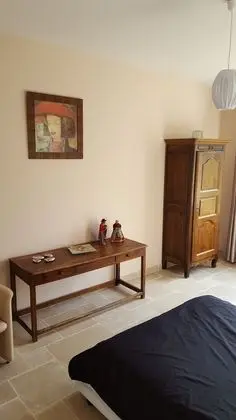 Tek Büyük Yataklı Oda (Dramont)