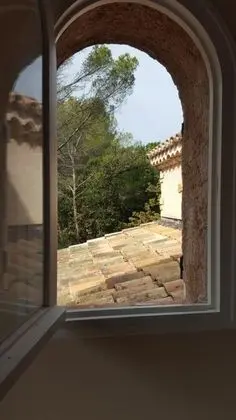 Tek Büyük Yataklı Oda (Dramont)