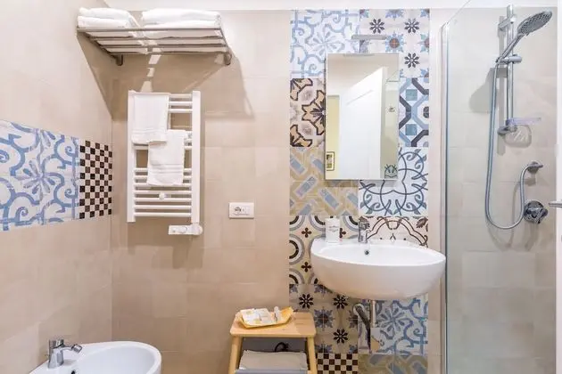 Deluxe Tek Büyük Yataklı Oda (Le sei sorelle)