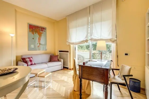 Deluxe Dört Kişilik Oda, 2 Yatak Odası, Balkon, Havuz Manzaralı