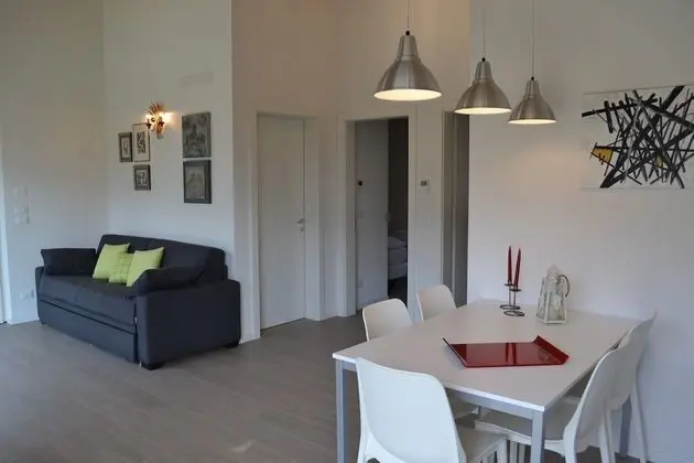 Apart Daire, 2 Yatak Odası, 2 Banyolu, Bahçeli (Castagner)