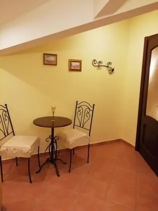 Tek Büyük veya İki Ayrı Yataklı Oda (External bathroom)