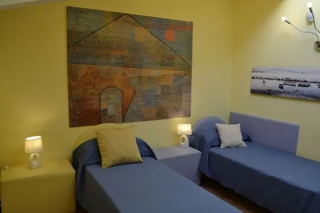 Tek Büyük veya İki Ayrı Yataklı Oda (External bathroom)