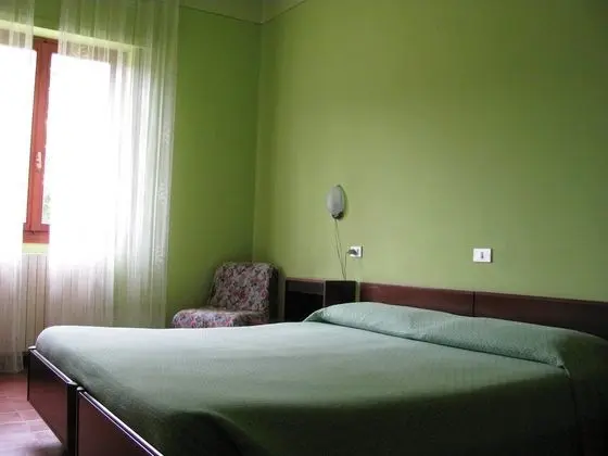 Superior Tek Büyük veya İki Ayrı Yataklı Oda